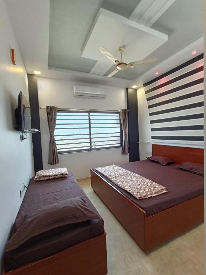 Hotel Jb Star Māndvi Exterior foto
